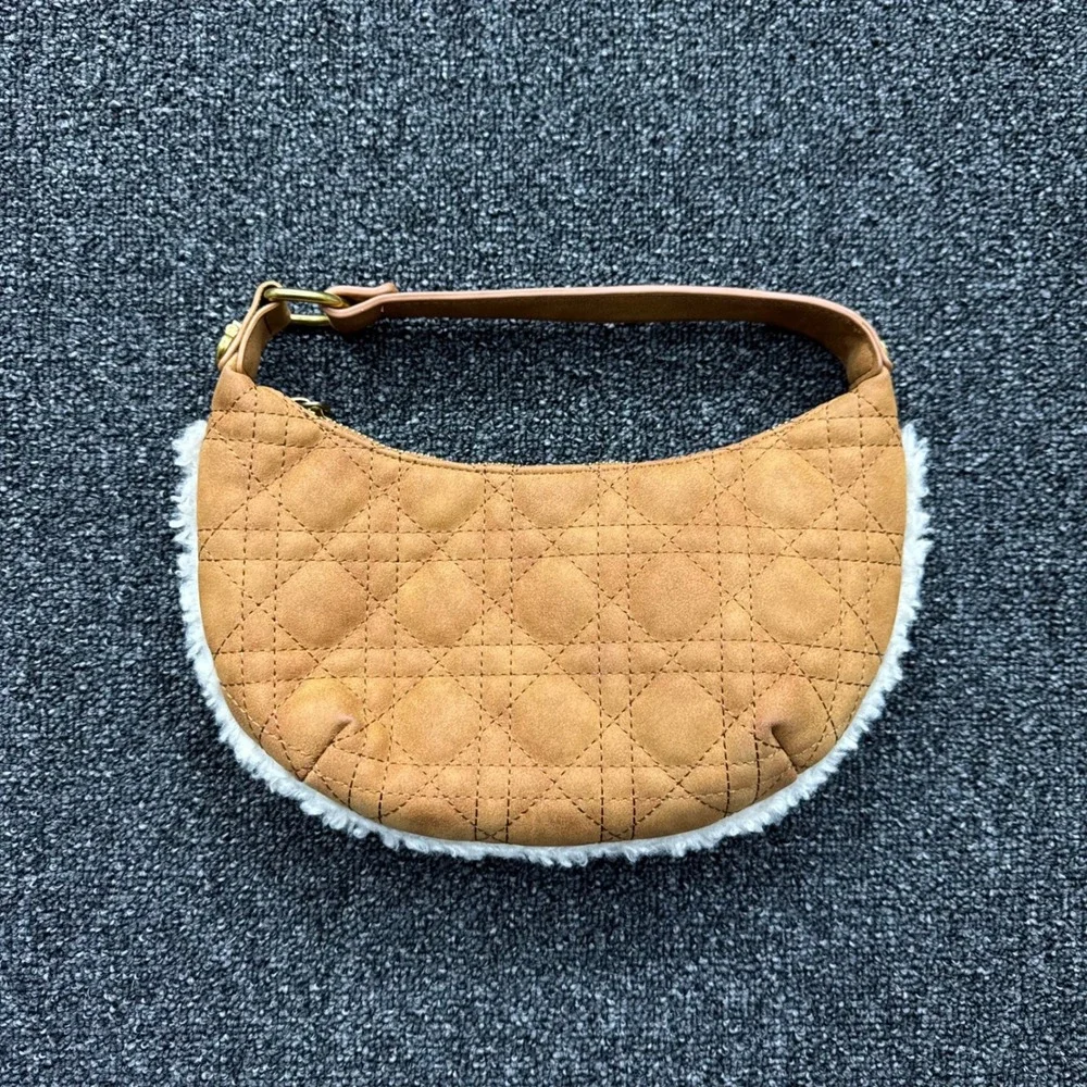 Antik Kraft Quilted Sherpa Trim Crescent Hobo Bag Women Small Tan GOOD